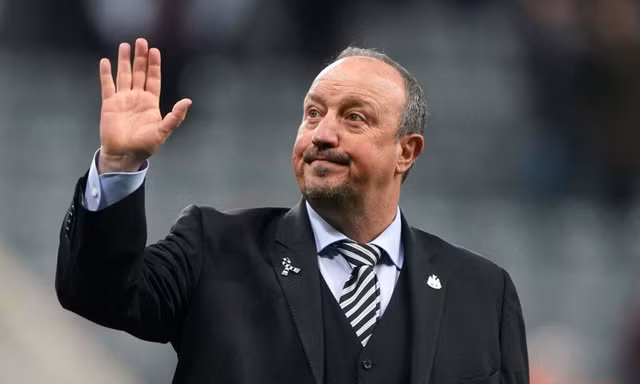 Everton sa thải HLV Rafael Benitez sau 22 trận cầm quân