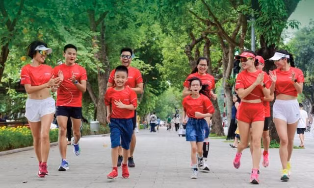 Chạy bộ gây quỹ giúp trẻ em mắc bệnh tim có hoàn cảnh khó khăn 