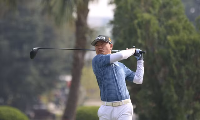 Golfer Đỗ Anh Đức dẫn đầu bảng Nam sau ngày thi đấu đầu tiên 