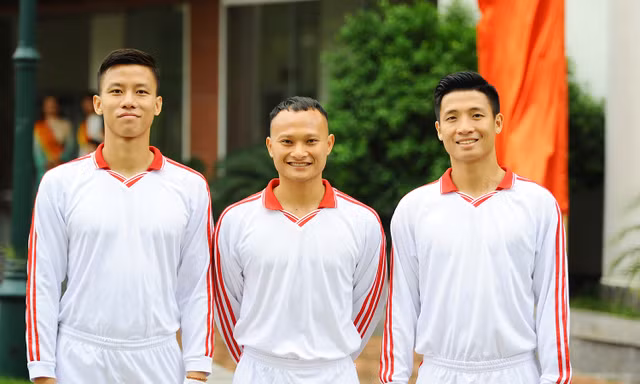 Trọng Hoàng, Bùi Tiến Dũng, Quế Ngọc Hải trở thành tân sinh viên 