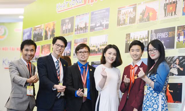 Tài năng trẻ quyết tâm chung sức xây dựng đất nước