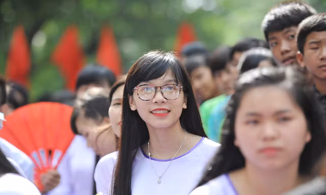 Thực hiện điều chỉnh nội dung dạy học cấp THCS, THPT trong năm học mới