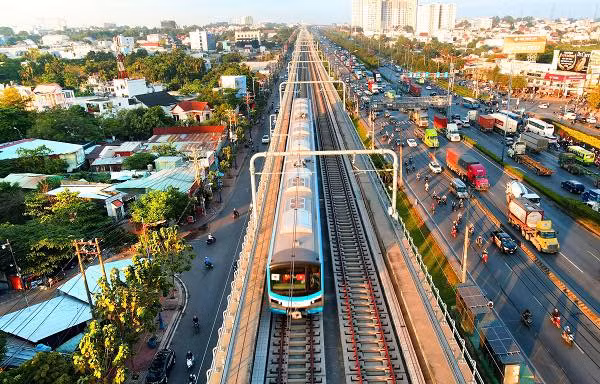 Có được mang theo thú cưng, ván trượt hay xe đạp gấp khi đi Metro không?