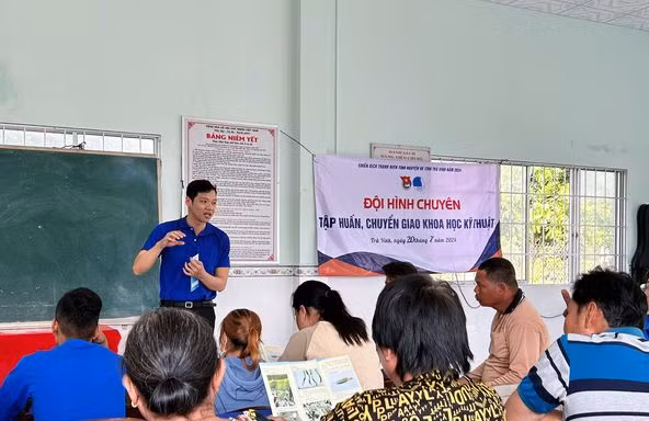 Thanh niên tình nguyện tổ chức nhiều hoạt động thiết thực cho người dân Trà Vinh