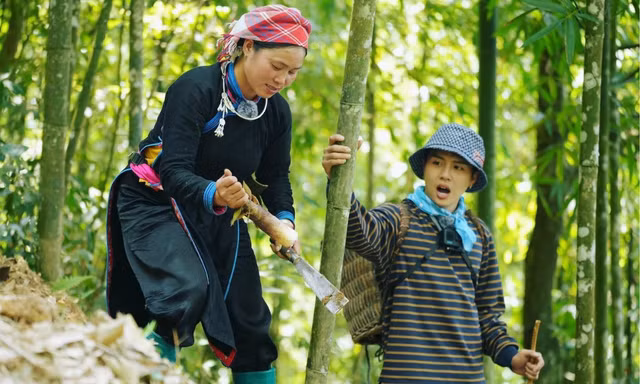 Gia Đình Haha: Chị Thông và Duy Khánh giao lưu với khán giả, liên tục "quăng miếng"