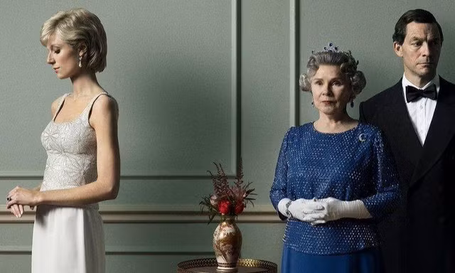 Bị chỉ trích xuyên tạc lịch sử, Netflix đành nhượng bộ Hoàng gia Anh trong mùa 5 "The Crown"