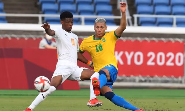 Olympic Brazil hòa thất vọng ở trận đấu có 2 thẻ đỏ