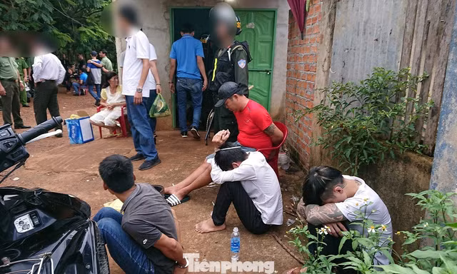 Công an tiến hành vây ráp các tụ điểm mua bán ma túy