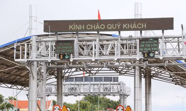 Trạm thu giá BOT Quang Đức tại thị xã Buôn Hồ