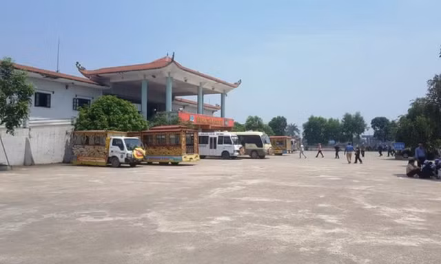 Để được hoả táng tại Đài hoá thân tại Nam Định, mỗi ca hoả táng ở Thái Bình phảo nộp phế 500 nghìn đồng - Ảnh: Hoàng Long