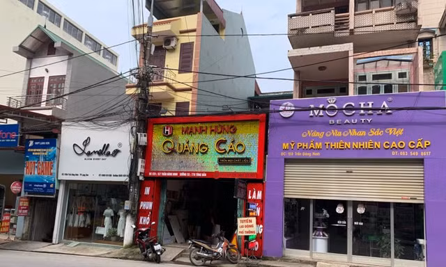 Căn hộ số 157 phố Trần Đăng Ninh (giữa) ở trọ trong những ngày ở thành phố Lạng Sơn .Ảnh: Duy Chiến