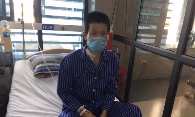 Sau khi được cấp cứu, điều trị tích cực, ông M đã thoát khỏi "lưỡi hái tử thần" .Ảnh: ĐK