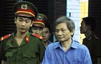 Cựu giám đốc Dệt Kim Đông Phương bị khởi tố thêm tội lạm quyền