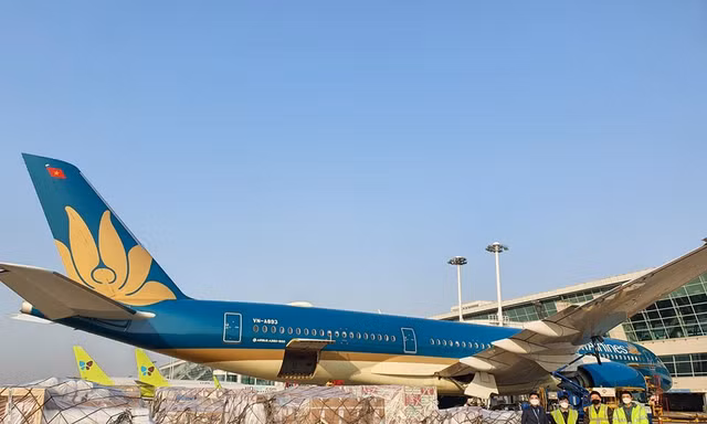 Vietnam Airlines đề nghị được tham gia vận chuyển vaccine phòng COVID-19 về Việt Nam.