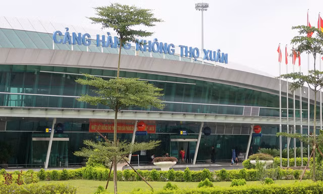 Cục Hàng không yêu cầu sân bay Thọ Xuân phải rà soát lại hệ thống hàng rào để ngăn chặn động vật xâm nhập khu bay uy hiếp an toàn bay.