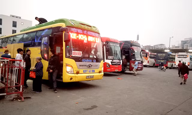 Xe ô tô kinh doanh được giảm 30% phí bảo trì đường bộ tới hết năm nay.