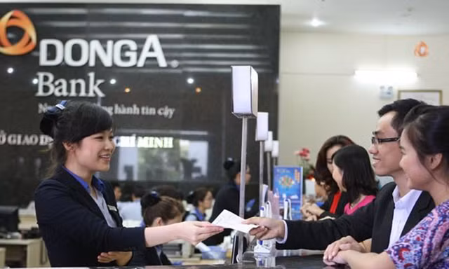 Chủ tịch HĐQT độc lập tại DongABank nguyên là Thống đốc Ngân hàng Nhà nước - ông Cao Sĩ Kiêm.