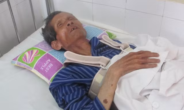 Ông Điều đang điều trị tại bệnh viện.
