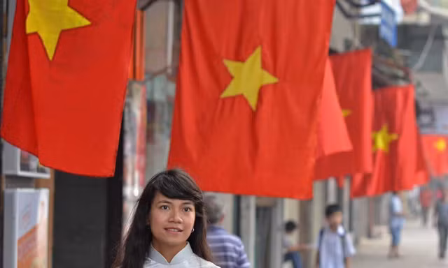 Hà Nội rực cờ hoa mừng 60 năm giải phóng Thủ đô