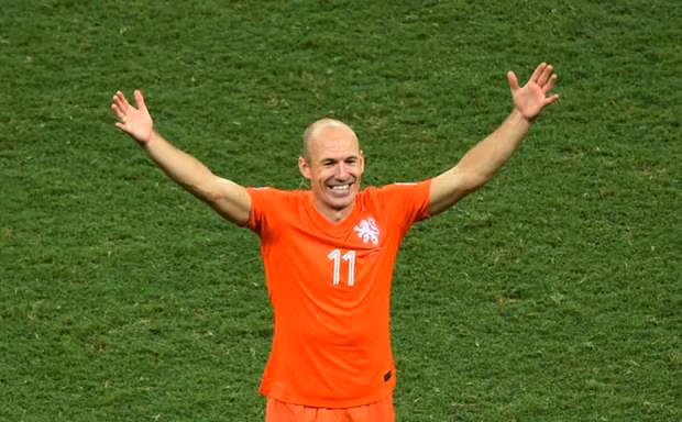 Robben mệt mỏi vì những lời chỉ trích.
