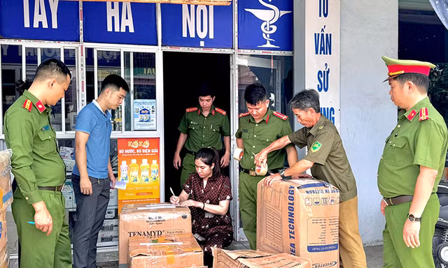 Phát hiện 2 cơ sở kinh doanh thuốc tây không phép với hơn 5.000 sản phẩm không rõ nguồn gốc