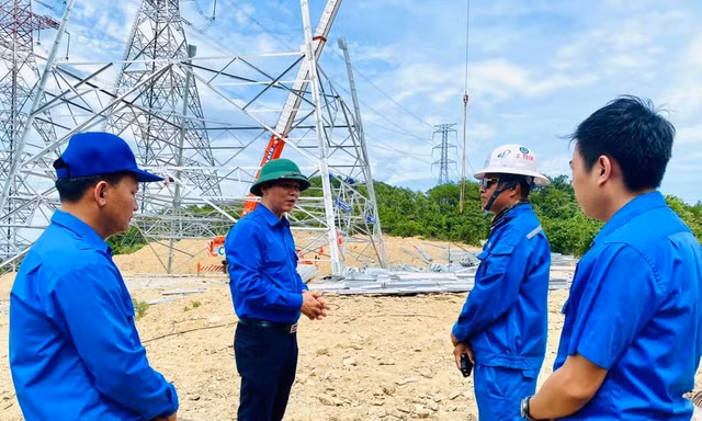 Tuổi trẻ Quảng Bình chung tay hỗ trợ thi công Dự án đường dây 500kV mạch 3