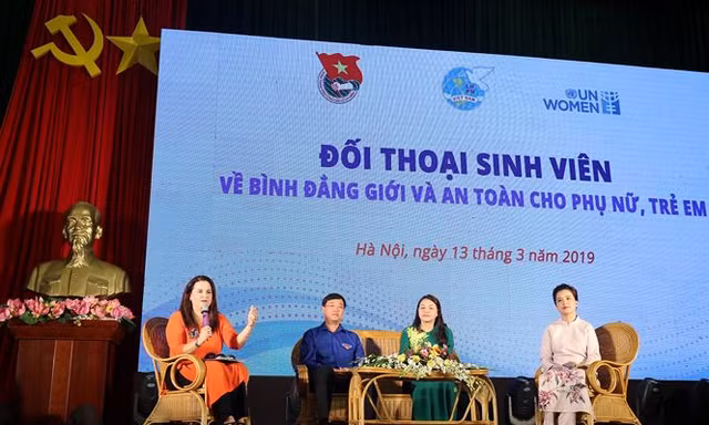 Toàn cảnh Đối thoại bình đẳng giới và an toàn cho phụ nữ và trẻ em