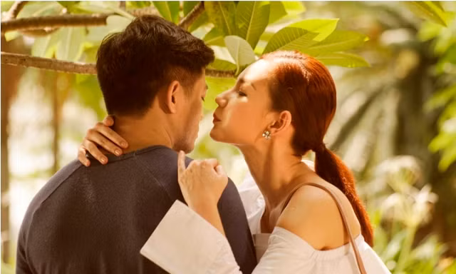 Quý Bình-Quỳnh Chi lần đầu tiên làm cha mẹ trên phim