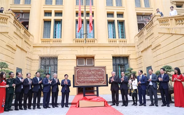 Khai trương biển di tích kiến trúc-nghệ thuật quốc gia tại trụ sở Tòa án nhân dân tối cao