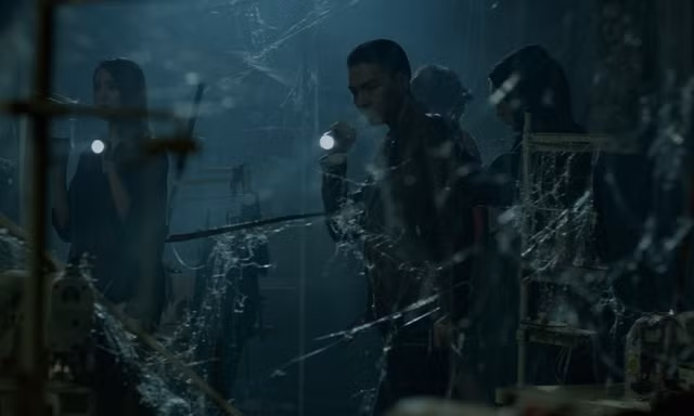 Bối cảnh ma mị trong phim Xưởng 13