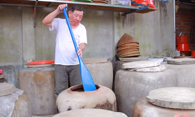Làng nghề làm nước mắm truyền thống ở Nam Ô được ghi danh Di sản văn hóa phi vật thể quốc gia