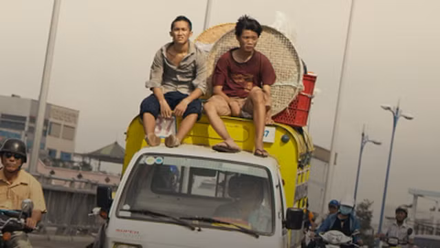 Nhà sản xuất phim Ròm bị phạt 40 triệu đồng vì đưa phim dự thi quốc tế khi chưa được cấp phép
