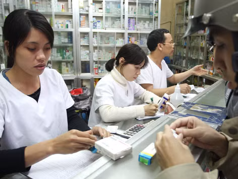 Bộ Y tế yêu cầu xác minh thông tin 'thuốc giá rẻ chất lượng kém'