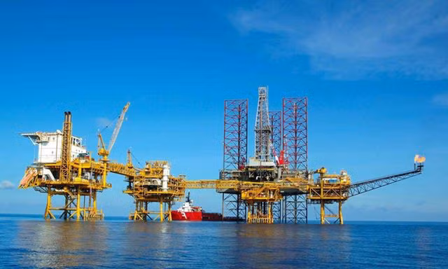 Trong những tháng đầu năm, giá dầu thế giới đã có sự hồi phục mạnh