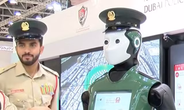 Dubai sắp đưa vào hoạt động đội robot cảnh sát