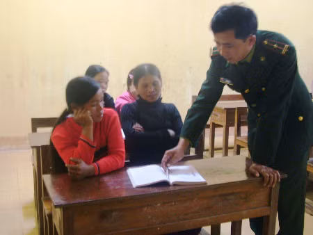 'U50' đi học xóa mù chữ