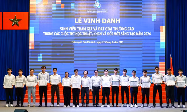 ĐH Bách khoa TP.HCM tôn vinh tài năng trẻ: Bội thu giải thưởng trong nhiều lĩnh vực