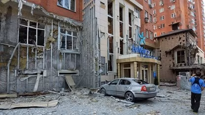 Một tòa nhà tại Donetsk tan hoang do giao tranh.