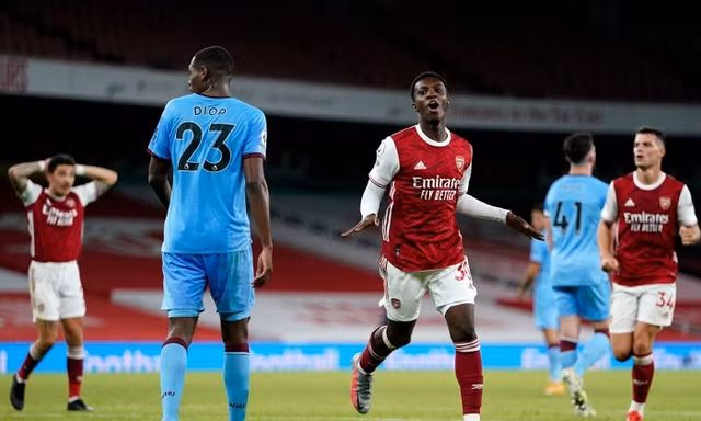 Arsenal toàn thắng 2 vòng mở màn Ngoại hạng Anh
