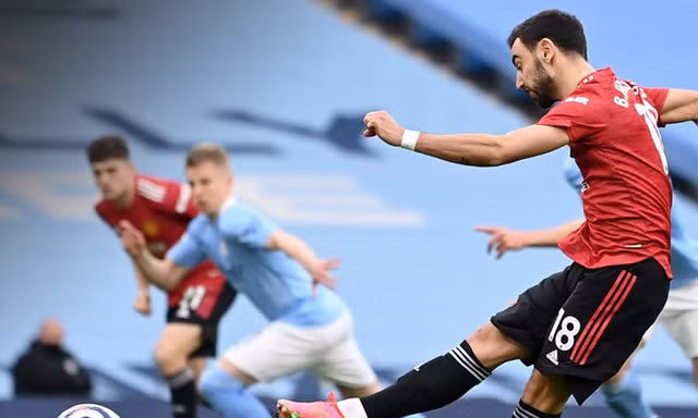 Trực tiếp Man City vs M.U, 23h30 ngày 7/3.