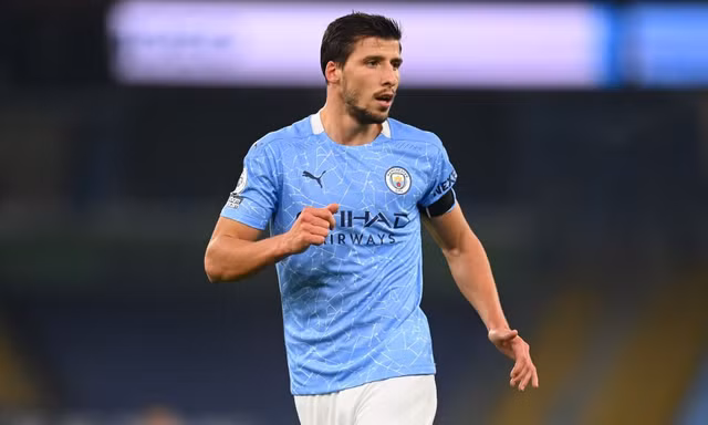 Ruben Dias là cái tên không thể thay thế ở Man City.