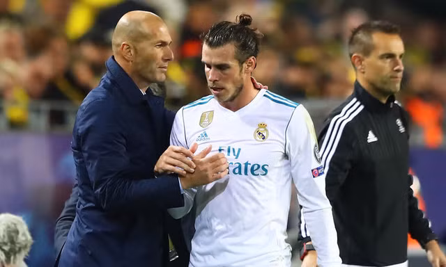 HLV Zinedine Zidane rời Real Madrid vì Gareth Bale