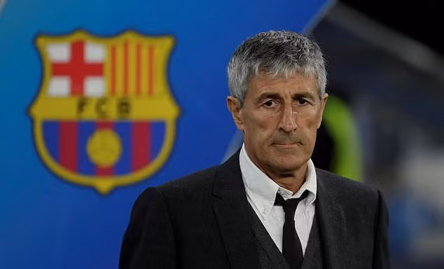 Barcelona không muốn trả tiền bồi thường cho HLV Quique Setien.