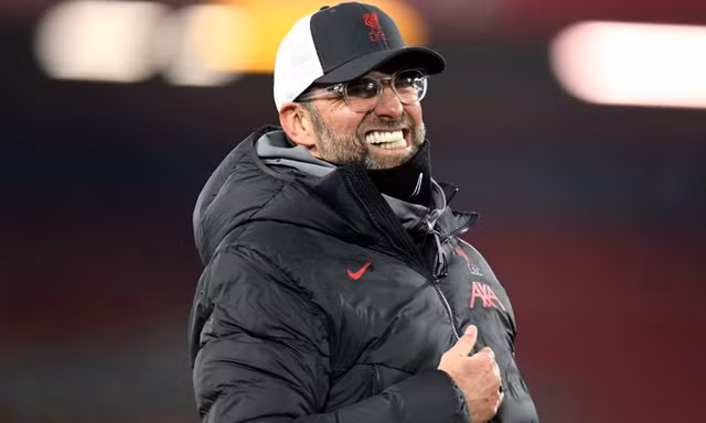 HLV Jurgen Klopp hạnh phúc sau chiến thắng của Liverpool.