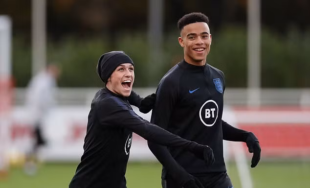 Foden và Greenwood bị loại khỏi tuyển Anh vì hám "của lạ".