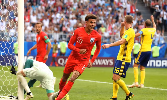 Dele Alli ăn mừng bàn thắng ấn định chiến thắng cho tuyển Anh.