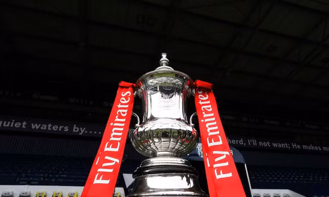 Bốc thăm tứ kết FA Cup: M.U lại gặp khó