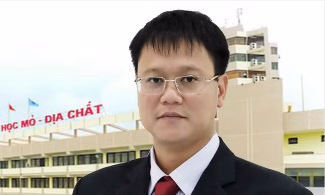 Tưởng niệm Thứ trưởng giáo dục Lê Hải An: Hội trường 300 chìm trong đau buồn