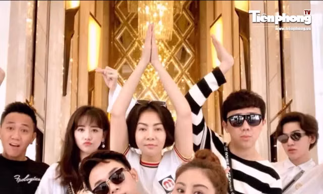 Những hội bạn thân 'quyền lực' và đáng ngưỡng mộ của showbiz Việt 