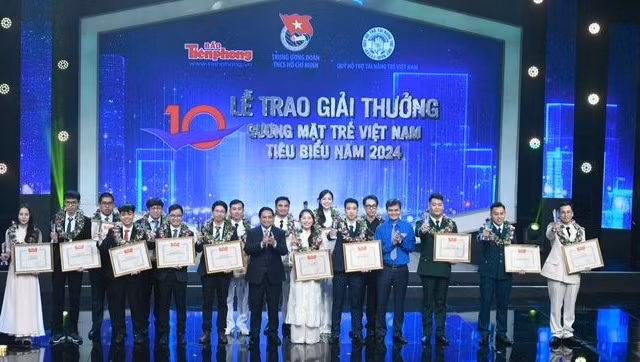 Gương mặt trẻ Việt Nam tiêu biểu tô thắm thêm lịch sử văn hiến, hào hùng của dân tộc
